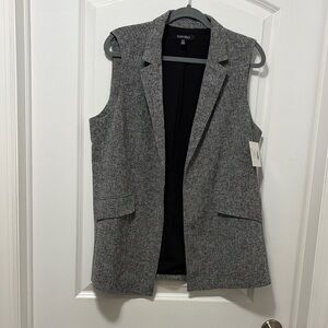 Ellen Tracy Gray Sleeveless Vest - Size 14 NWT